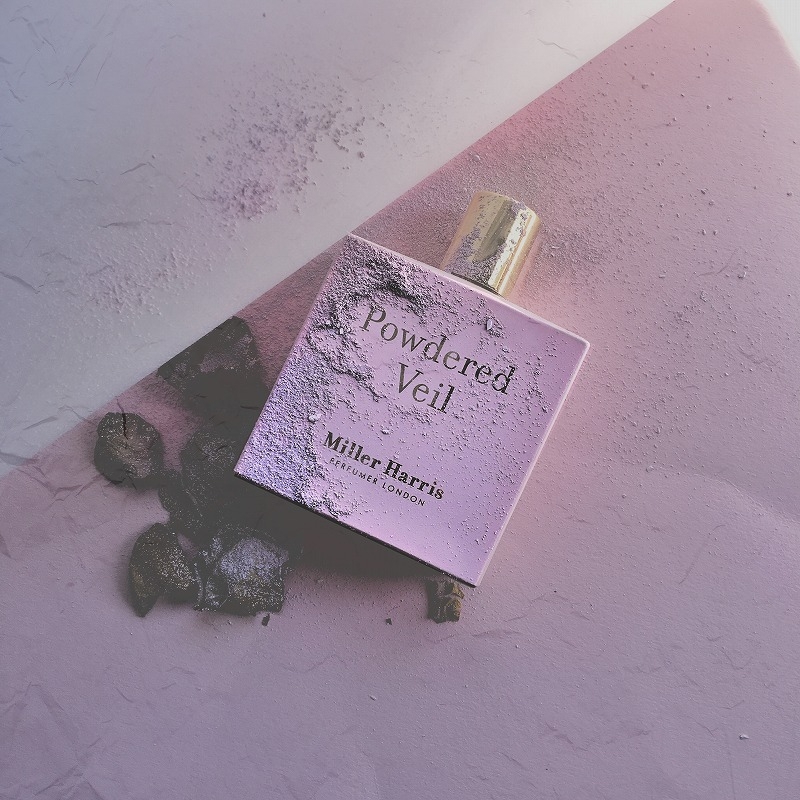 肌に着想を得たペアフレグランス