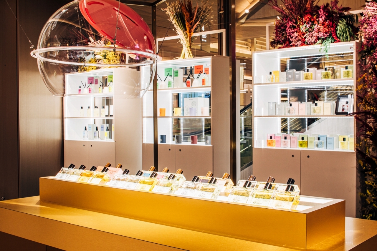 GINZA SIXに ミラー ハリス ポップアップストアをオープン (2019年7月24日～8月25日)